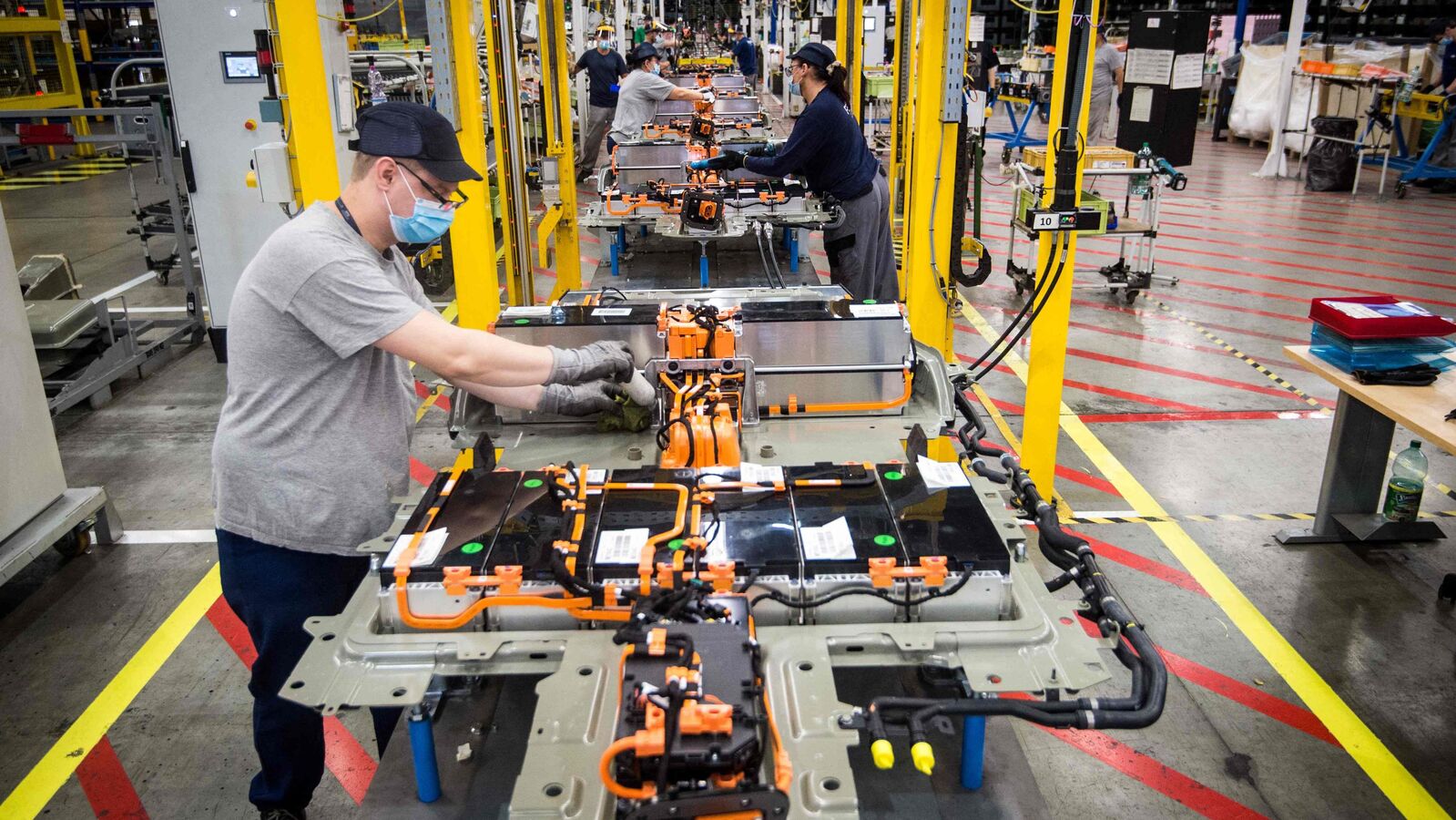 Továreň Volvo pomáha poprednému svetovému výrobcovi automobilov na Slovensku pri prechode na elektromobily
