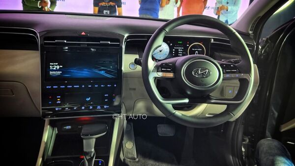 The highlight of the 2022 Hyundai Tucson is its updated cabin. The new premium SUV comes with a 10.1-inch driver display as well as a 10.1-inch central infotainment touchscreen unit.    