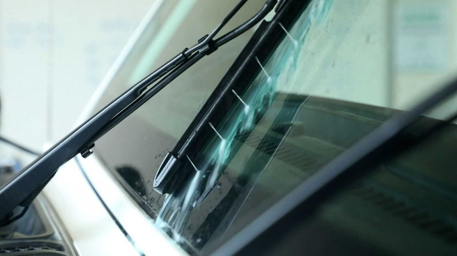 Jeep's new windshield wiper cleans glass in a single swipe, uses less fluid  | HT Auto