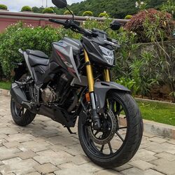 Honda CB300F will go against Suzuki Gixxer 250 and KTM Duke 250.