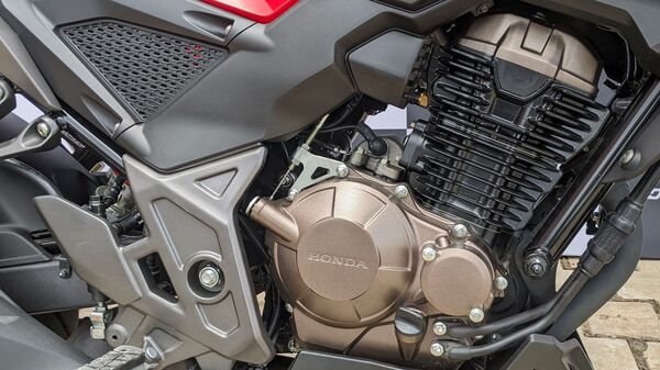 Honda has developed an-all new air-oil cooled engine for the CB300F. Honda has developed an-all new air-oil cooled engine for the CB300F.