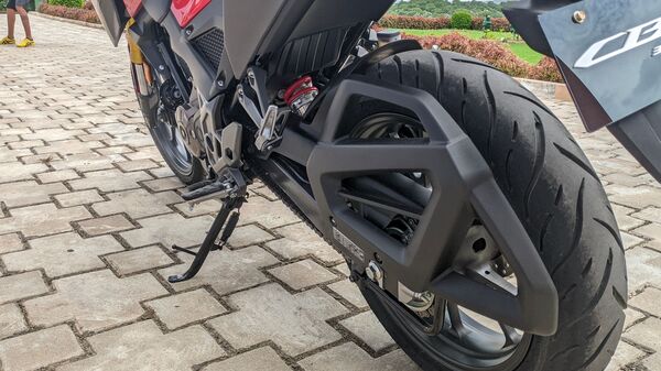 Kudos to Honda for making a good looking saree guard which is not an eye sore. Kudos to Honda for making a good looking saree guard which is not an eye sore.