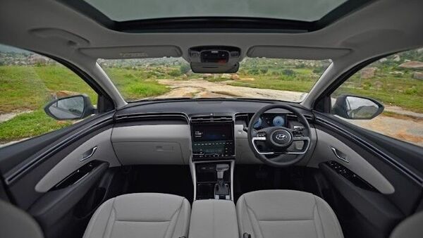 The colour scheme on the upholstery inside Tucson goes a long way in uplifting its premium quotient but could be a tad bit hard to maintain in Indian conditions.