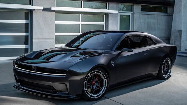 Dodge Charger Daytona SRT Concept previews brand's electrified muscle car