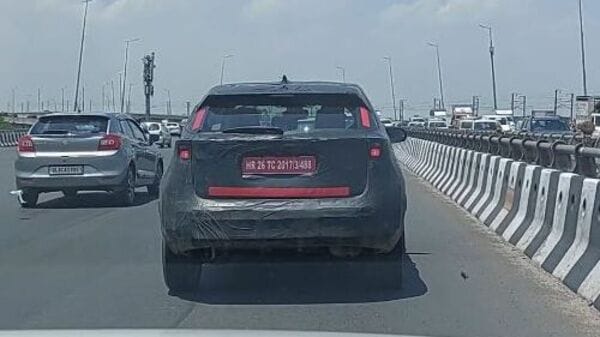 The Yaris Cross is in India probably for component testing. (Photo courtesy: Facebook/Amit Thanai)