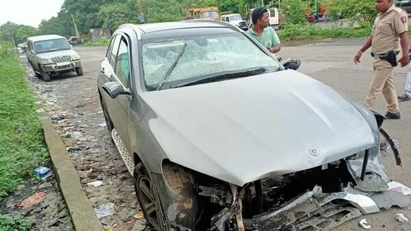 Cyrus Mistry, former Chairman of Tata Motors, was travelling in this Mercedes GLC car when it hit a divider in Palghar on Mumbai-Ahmedabad Highway on Sunday. Mistry and another passenger was killed on the spot. (HT_PRINT)