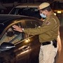Delhi Police has issued an advisory for those travelling in cars. The police have urged all commuters to wear seat belts as it emphasised on the importance of such safety mechanism to avoid casualties in a road accident. (File photo) (Prateek Kumar)