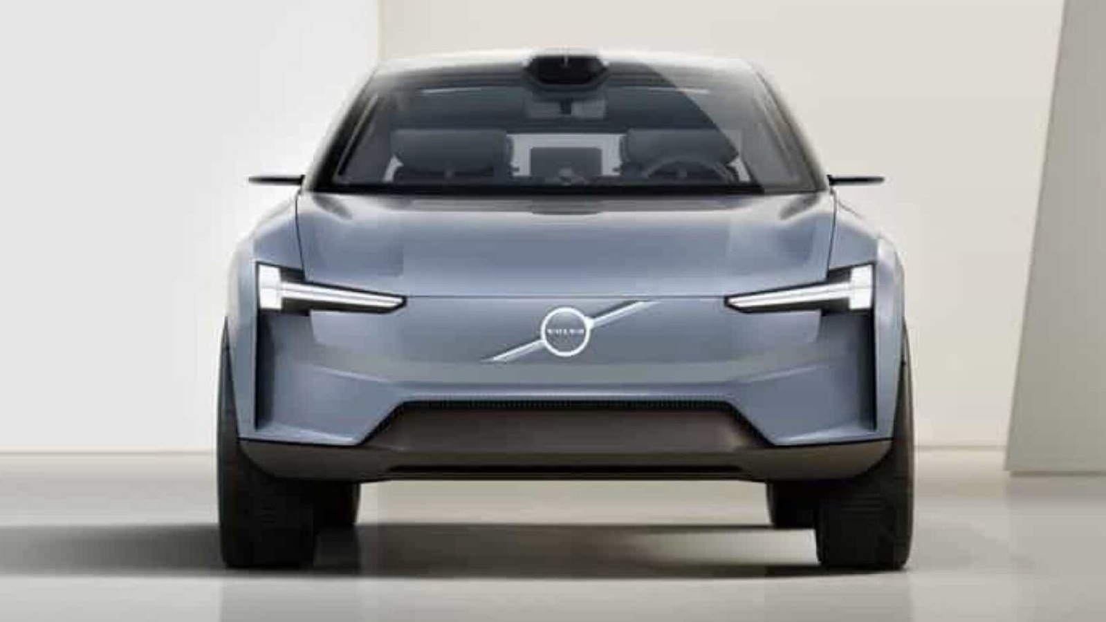 Volvo announces deals all electric