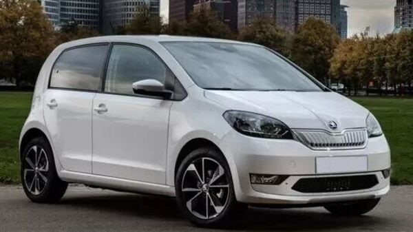 Skoda CITIGOe iV is powered by a 61 kW motor and gets a a 36.8 kWh lithium-ion battery pack at its core. Skoda CITIGOe iV is powered by a 61 kW motor and gets a a 36.8 kWh lithium-ion battery pack at its core.