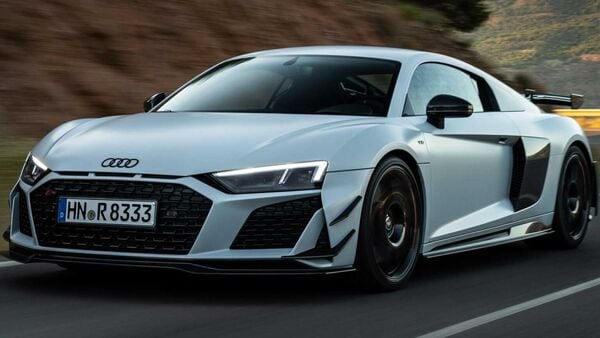 Audi R8 V10 GT RWD comes shedding 20 kg weight compared to previous R8 models.