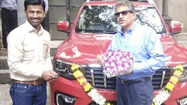 Anand Mahindra taking delivery of his new Scorpio N. (Photo courtesy: Twitter/anandmahindra)
