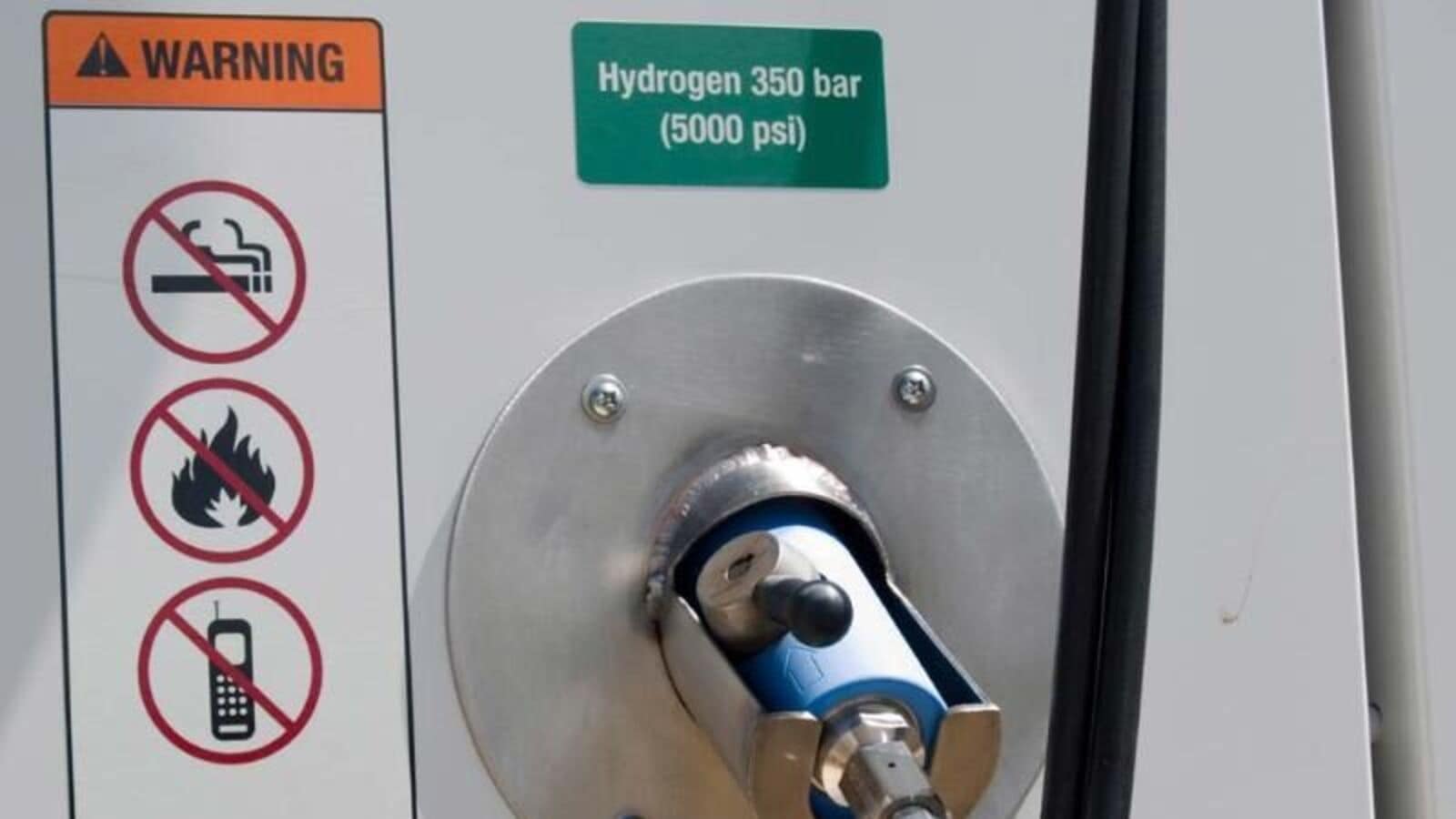 Key differences between hydrogen fuel cell and electric cars