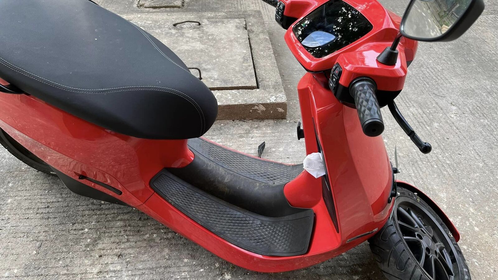 Ola S1 Pro electric scooter's front suspension breaks soon after delivery