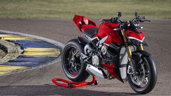 Ducati Streetfighter V4 And V4 Sp2 Sports Bike Unveiled All You Need