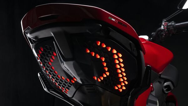 The rear section is still sharp but gets a new tail lamp section which is quite unique. The rear section is still sharp but gets a new tail lamp section which is quite unique.