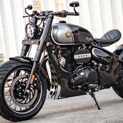 Neev Motorcycles used a Royal Enfield Classic 350 as the base motorcycle for the modification.