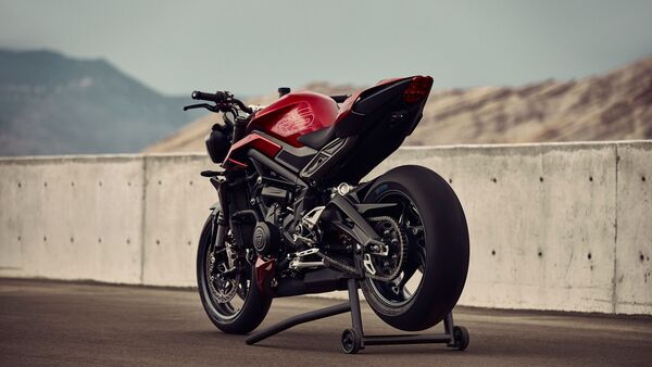 In pics 2023 Triumph Street Triple 765 revealed with 120 hp HT Auto