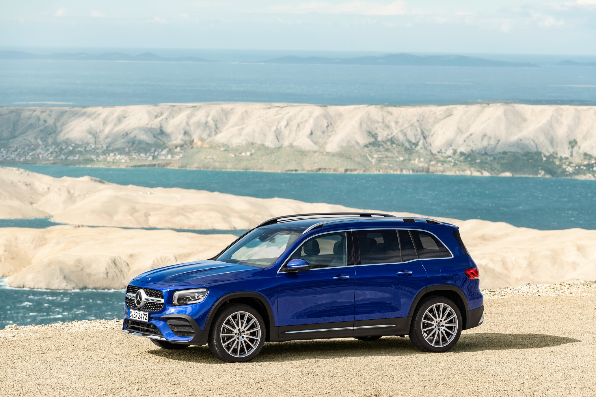 Mercedes-Benz GLB luxury SUV Mercedes-Benz GLB luxury SUV
