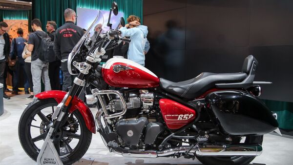 Royal Enfield unveiled the Super Meteor 650 at the EICMA 2022. It is the cruiser based on the 650 cc engine from the 650 Twins. Royal Enfield unveiled the Super Meteor 650 at the EICMA 2022. It is the cruiser based on the 650 cc engine from the 650 Twins.