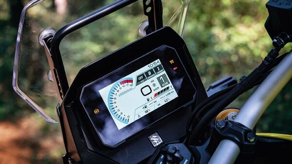 There is a 5-inch TFT screen, Suzuki Drive Mode Selector with three different power output characteristics and Traction Control with four modes. There is a 5-inch TFT screen, Suzuki Drive Mode Selector with three different power output characteristics and Traction Control with four modes.