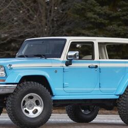 Following a few simple steps can ensure a long life for the car windshield.