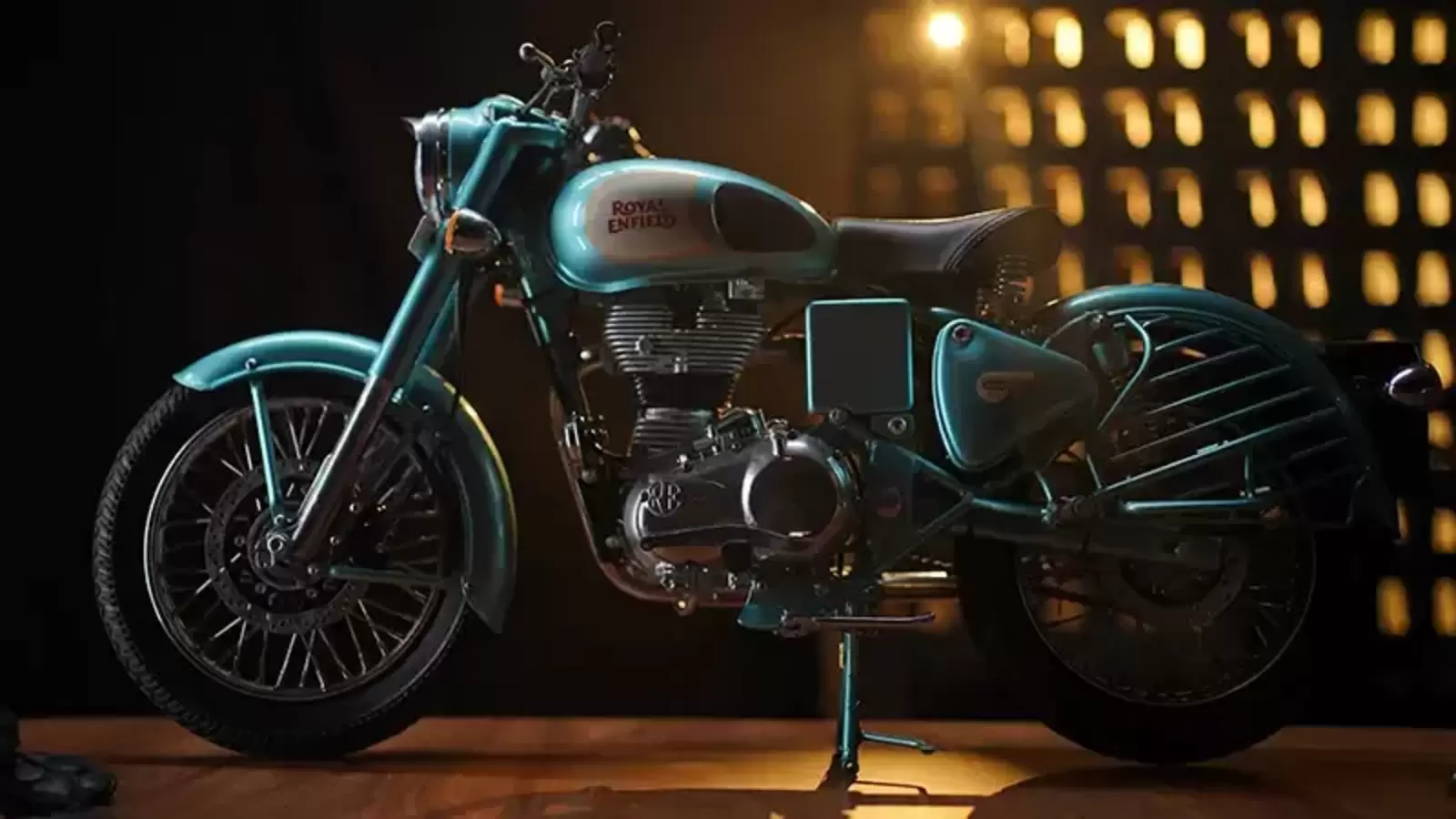 Royal Enfield Classic 500 scale model costs as much as a 100cc scooter   TeamBHP