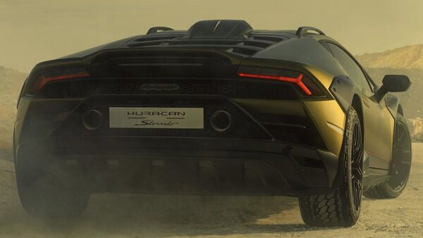 The top speed of Huracan Sterrato is 260 kmph. It can hit 0-100 kmph in 3.4 seconds and 0-200 kmph in 9.8 seconds. The top speed of Huracan Sterrato is 260 kmph. It can hit 0-100 kmph in 3.4 seconds and 0-200 kmph in 9.8 seconds.