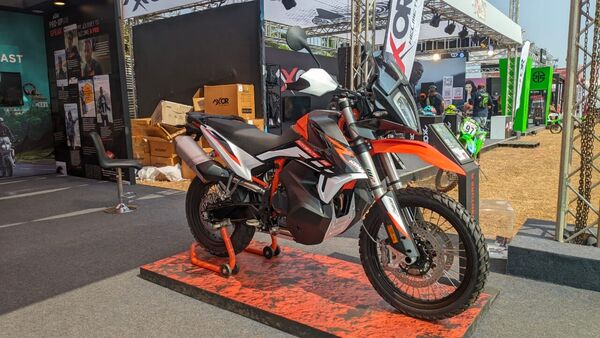 KTM 890 Adventure R is the brand's midsize ADV product to compete with Triumph Tiger 900, Ducati Multistrada V2