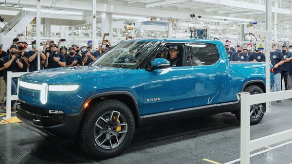 Rivian's R1T electric pickup truck at its Illinois plant reportedly has bedbugs.  (Twitter/RJ Scaringe)