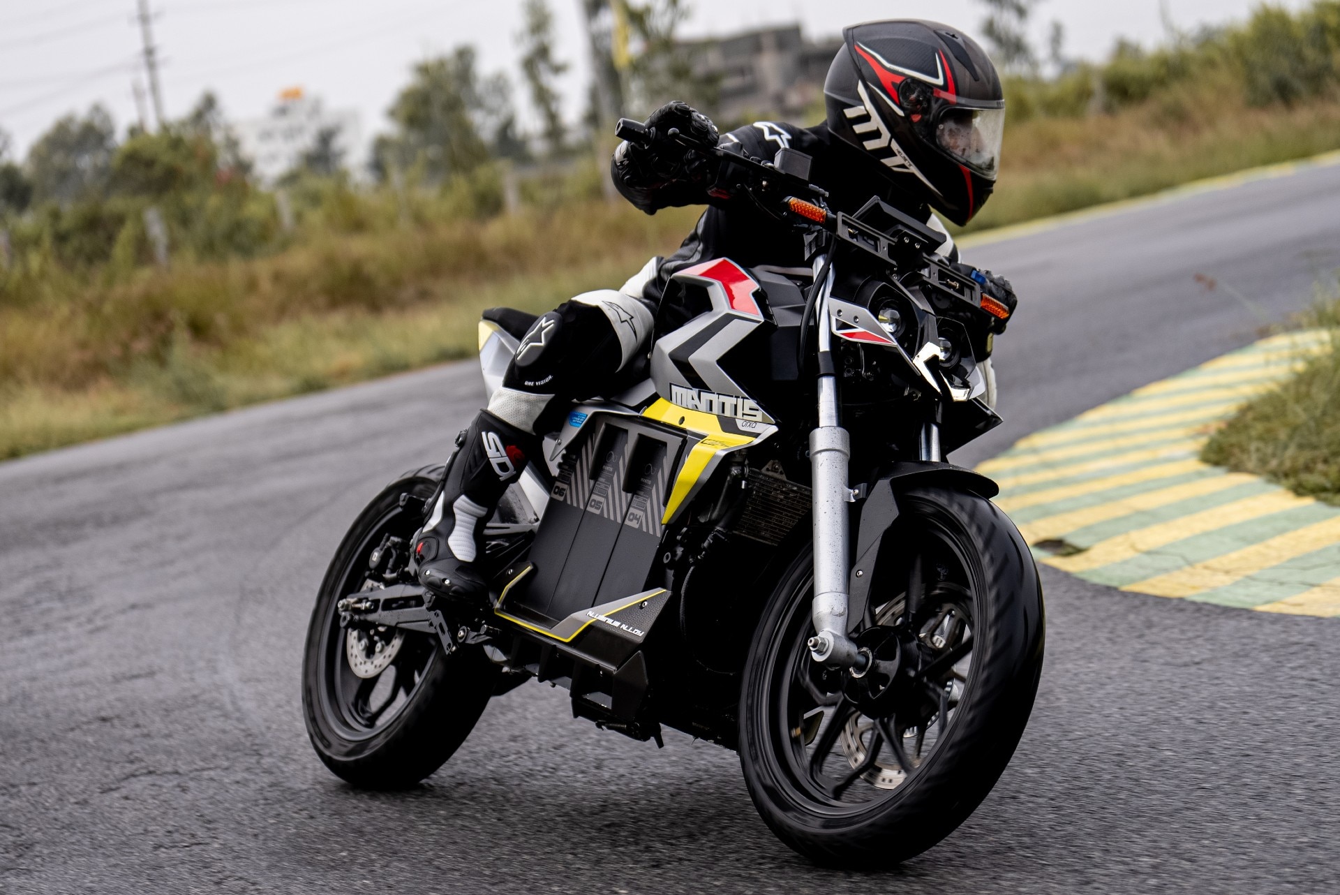 Orxa Mantis electric motorcycle debuted at India Bike Week 2019 and was recently showcased at IBW 2022