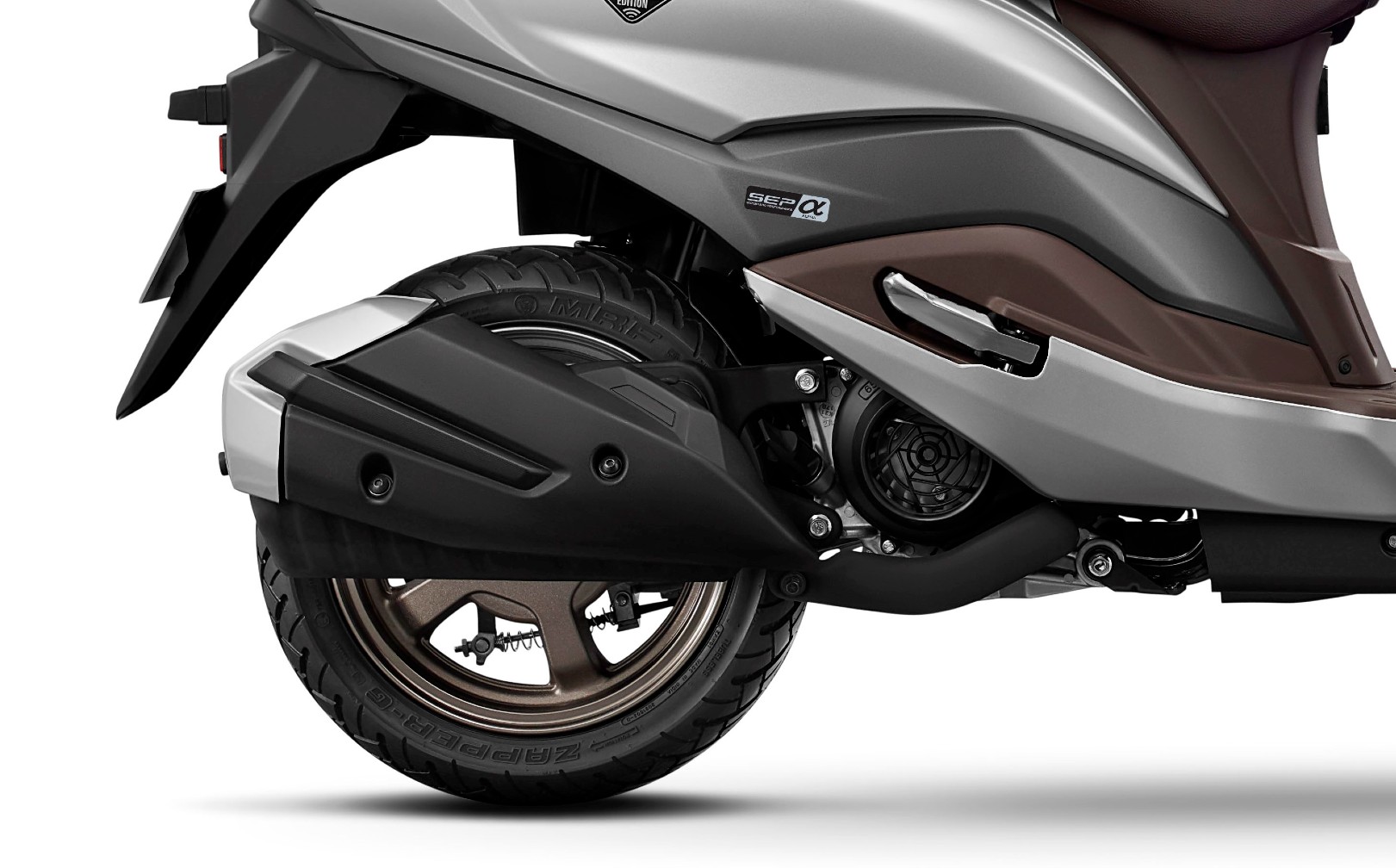 Suzuki Burgman Street EX gets larger 12-inch rear wheels and wider 100/80-section tires for better grip and efficiency
