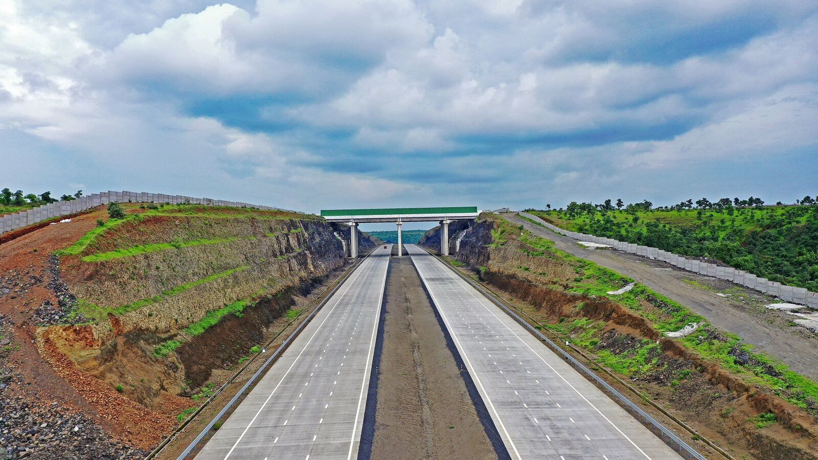 First Phase Of Mumbai Nagpur Samruddhi Expressway Inaugurated By PM 