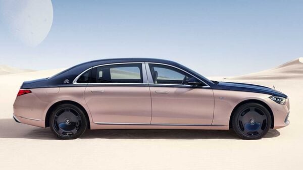 Mercedes-Maybach S-Class Haute Voiture wears a dual tone paint theme at exterior.
