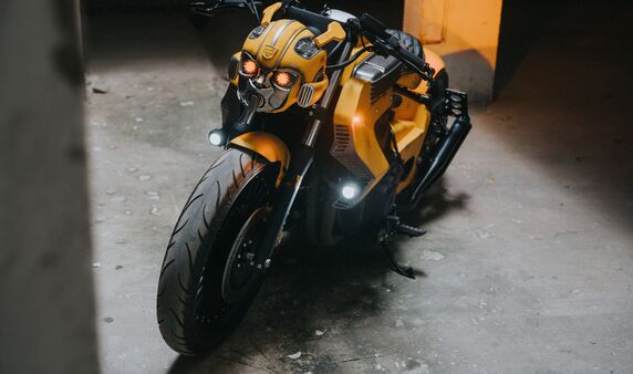 RH Customs used a donated Honda X4 1300 cc to build the Bumblebee.