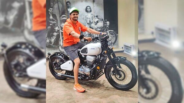 Ruturaj Gaikwad received his new motorcycle Jawa 42 Bobber 