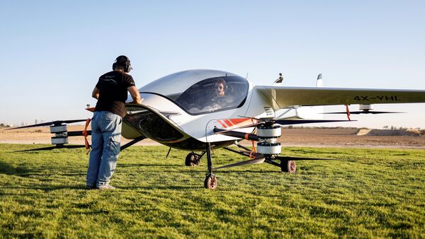 An Israeli startup successfully tests a personal flying car at a speed of 160 km/h