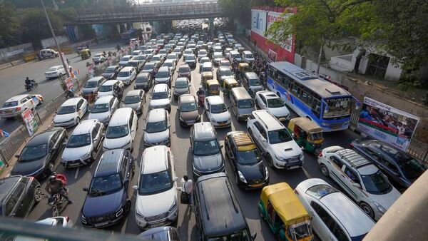 New Delhi: Traffic congestion during Congress leader Rahul Gandhi-led Bharat Jodo Yatra, near ITO in New Delhi, Saturday, Dec 24, 2022. (PTI Photo/Kamal Singh) (PTI12_24_2022_000219B)