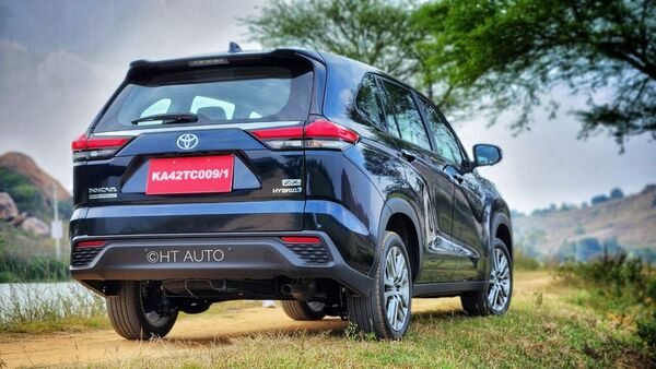 A look at the rear profile of Toyota Innova Hycross.