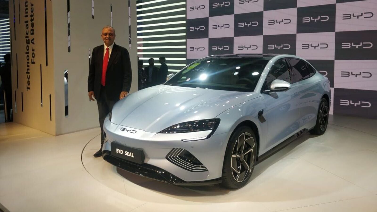 1600px x 900px - Auto Expo 2023: BYD Seal electric sedan makes India debut, deliveries in  Diwali | HT Auto