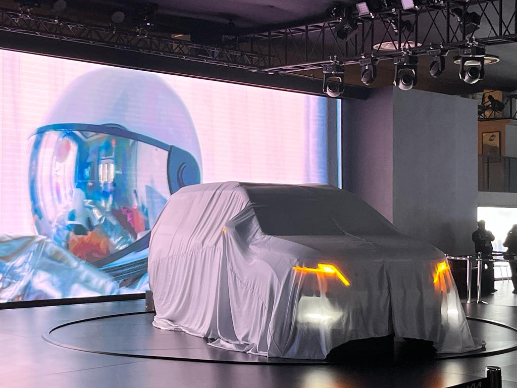 The new-generation Kia Carvinal MPV will take on Indian roads soon.