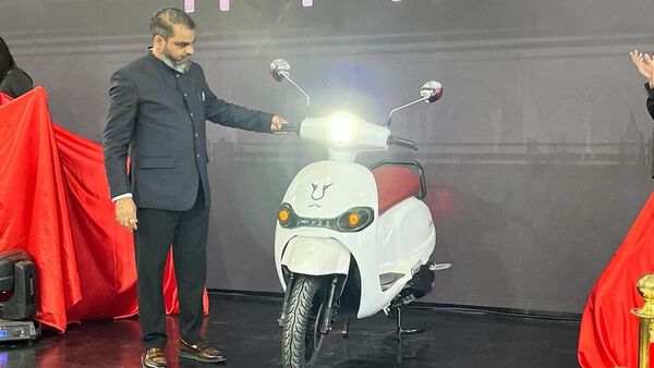 The electric scooter Mihos was unveiled at the expo.