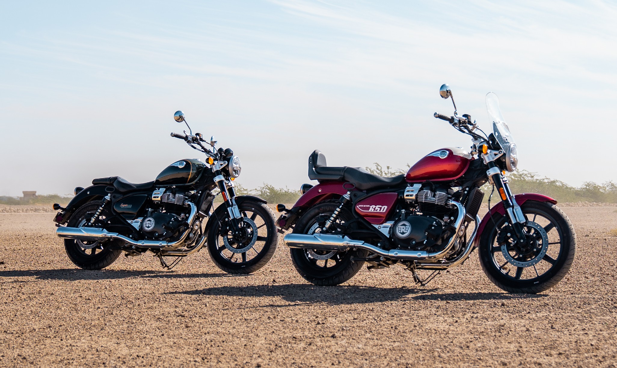 The RE Super Meteor 650 will be available in two variants - Solo Tourer and Grand Tourer