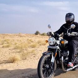 The Royal Enfield Super Meteor 650 feels like a newly developed motorcycle despite complementing the familiar 648 cc parallel-twin engine