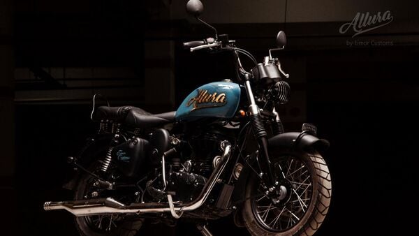 The Allura is based on a 2013 Royal Enfield Classic 500 Desert Storm. 