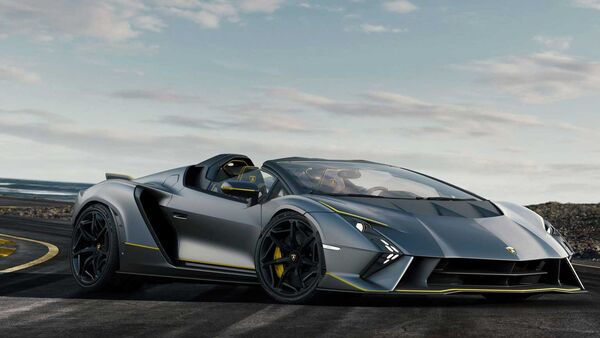 Lamborghini Autentica is a one-of-a-kind model that presents a stunning, sharp and highly sculptural appearance.