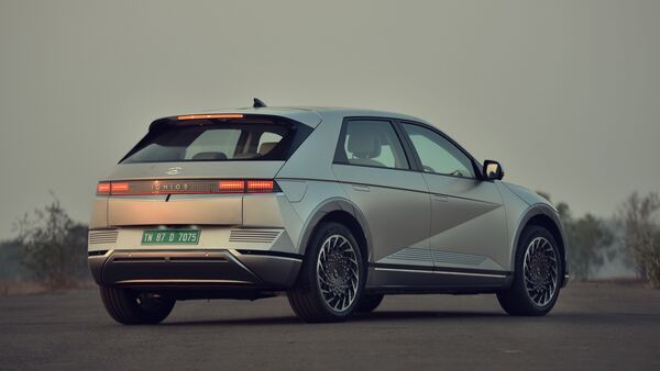 The vehicle is based on Hyundai's Electric-Global Modular Platform (E-GMP). The vehicle is based on Hyundai's Electric-Global Modular Platform (E-GMP).