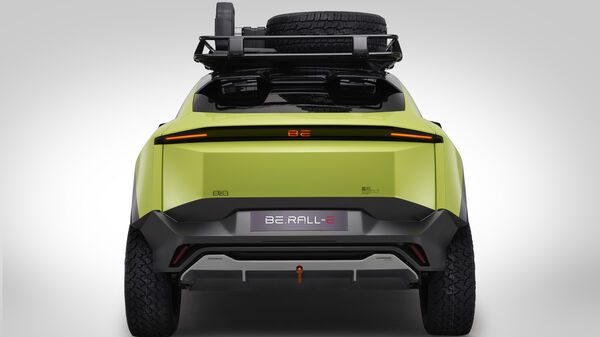 INGLO is an electric skateboard platform so the wheels are placed on the corners while the floorboard serves as a place for the battery pack. INGLO is an electric skateboard platform so the wheels are placed on the corners while the floorboard serves as a place for the battery pack.