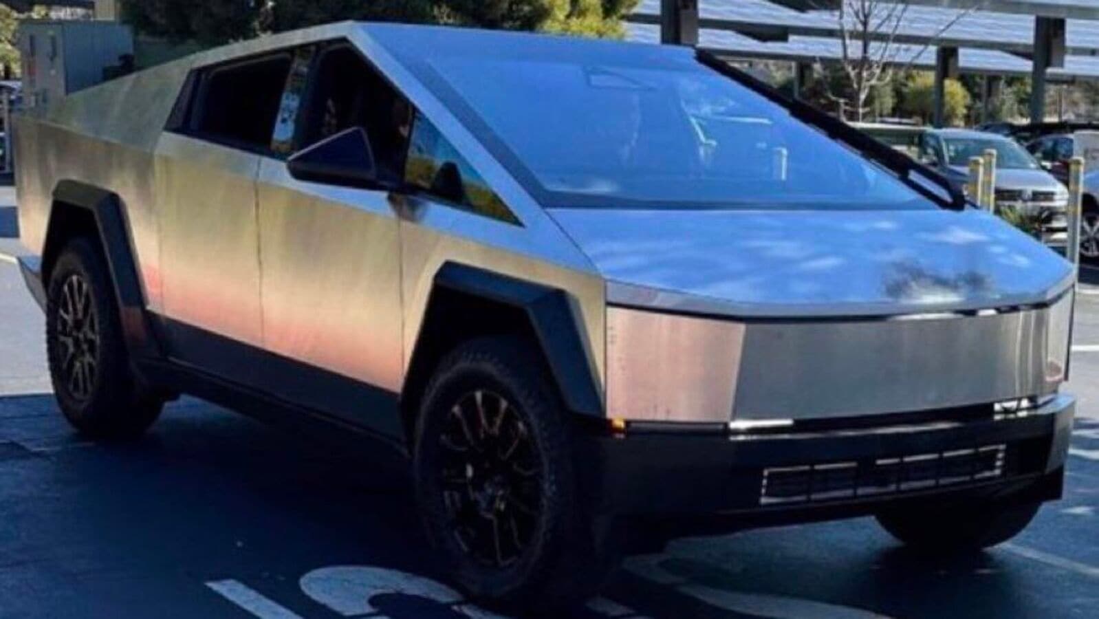 The Tesla Cybertruck Spotted In The Wild Has A Different Dashboard 