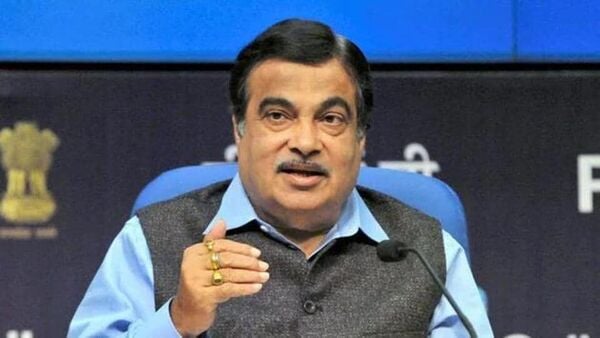 Federal Transport Minister Nitin Gadkari has been talking about electric vehicles.  (HT_PRINT)