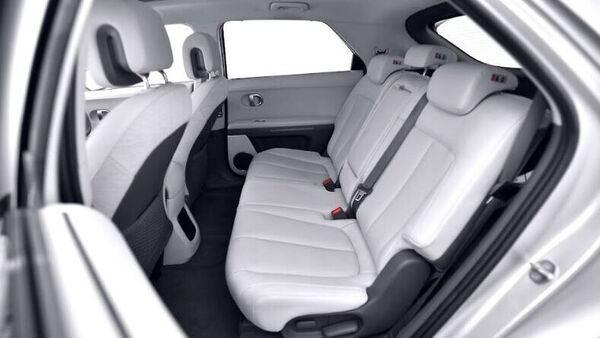 There is acres of space for passengers at the back with even tall occupants finding enough options. All seats inside the Ioniq 5 can be adjusted electronically. The back seats feature manual recline. While the front seats get both cooling and heating functionality, only heating is available for passengers at the back.